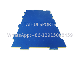 Interlocking Playground Shock Pad Soft Layer 20mm 30mm 50mm Puzzle Pad Kunstgras CFH getest