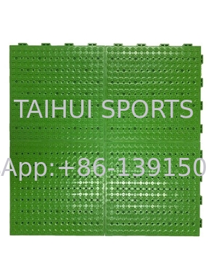 Synthetische banden met een perfecte drainage voor basketbal en tafeltennis.