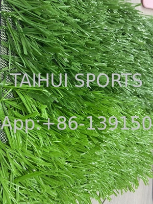 5/8 inch Gauge Duurzaam UV Stabiel Tuft Terugtrekkende Kracht FIFA Kunstmatig Sportgras Voor Voetbalveld Landschapsbouw